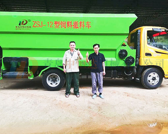 <b>飼料撒料車使用案例</b>